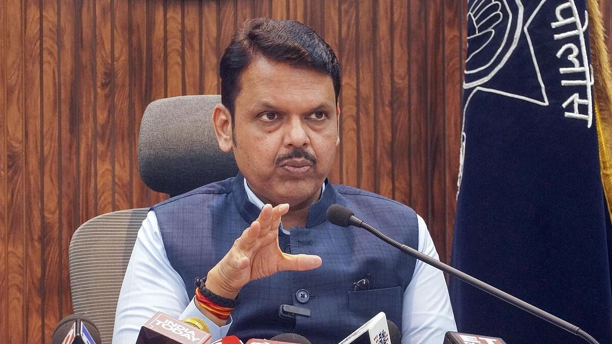 <div class="paragraphs"><p>Maharashtra Dy CM Devendra Fadnavis addresses a press conference.</p></div>