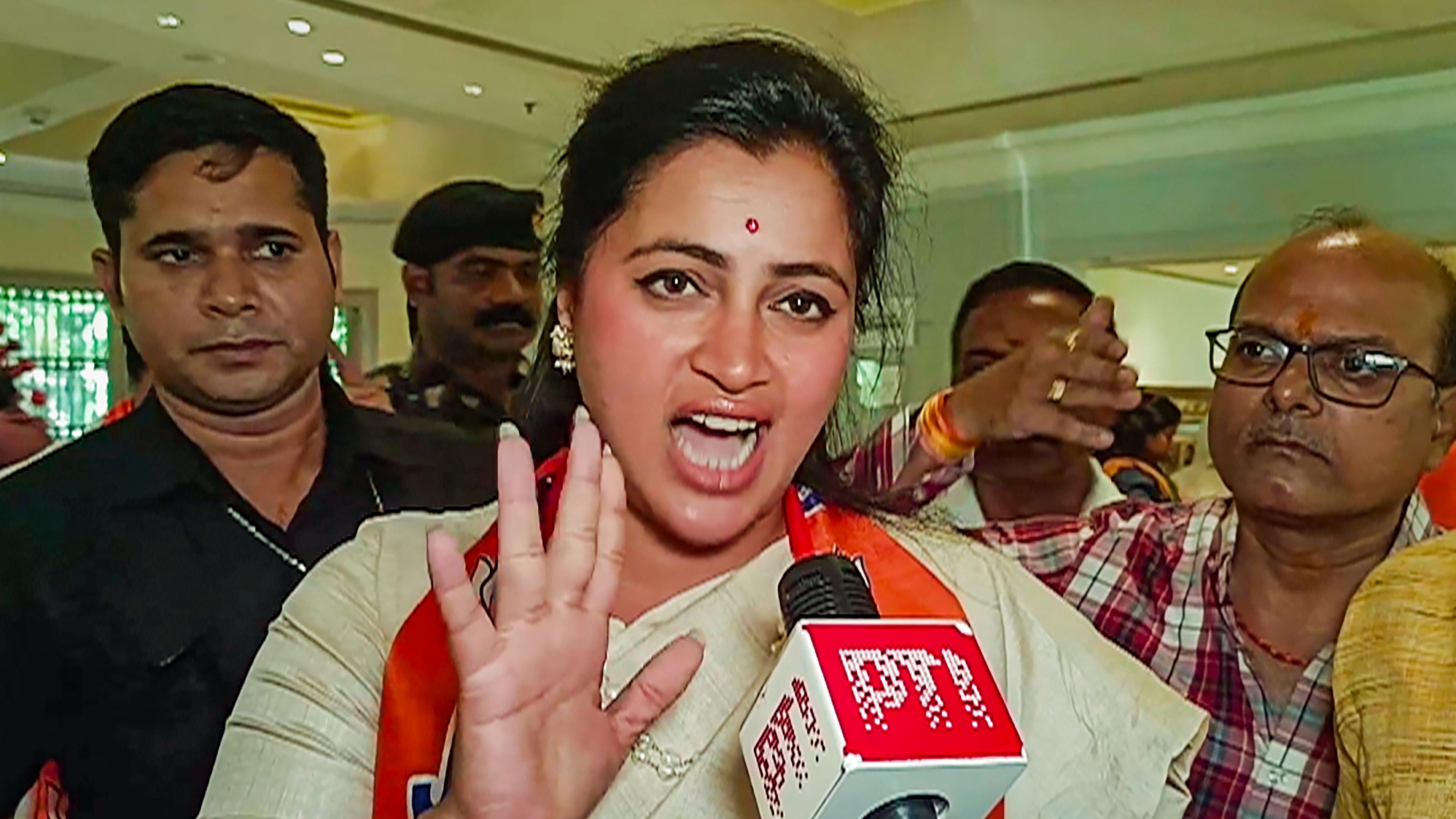 <div class="paragraphs"><p>JP leader Navneet Rana talks to the media in Hyderabad.</p></div>