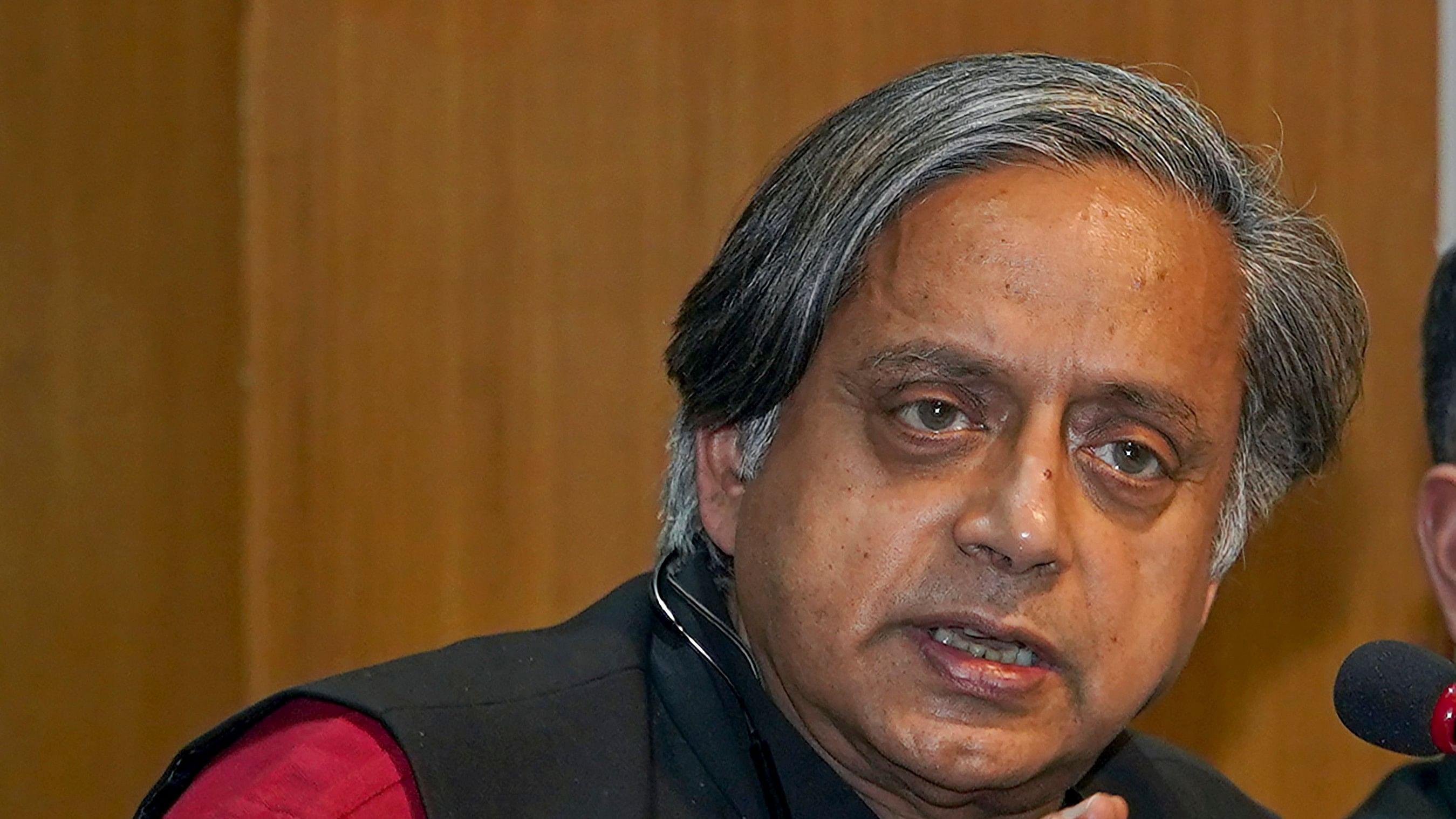 <div class="paragraphs"><p>Congress leader&nbsp;Shashi Tharoor addresses a press conference&nbsp;</p></div>