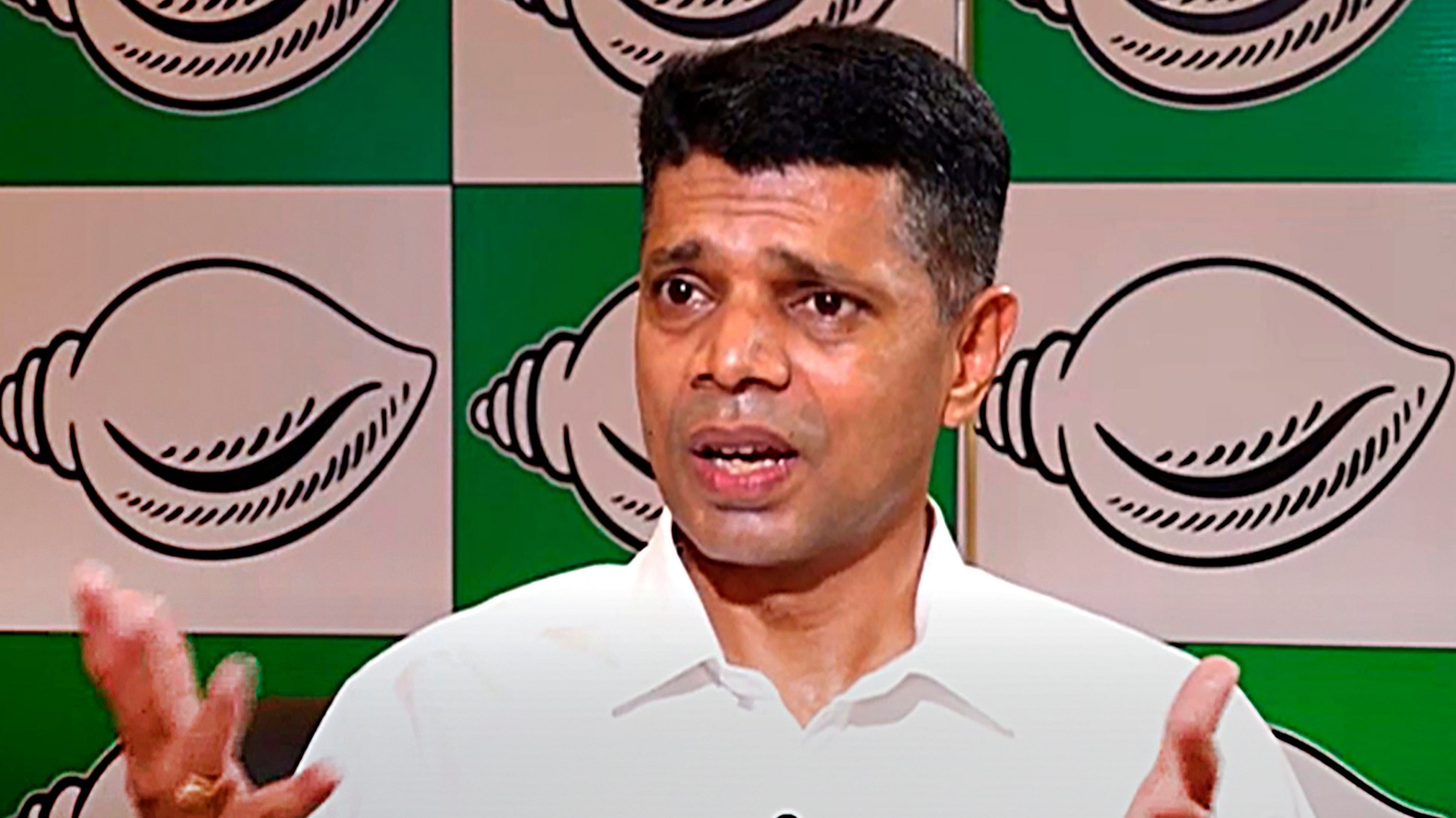 <div class="paragraphs"><p>File Photo: Odisha 5T Chairman and BJD leader V Karthikeyan Pandian speaks during an interview, Bhubaneshwar, May 2, 2024. </p></div>