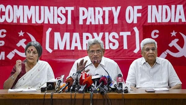 <div class="paragraphs"><p>CPI(M) General Secretary Sitaram Yechury with Polit Bureau members Prakash Karat and Brinda Karat.&nbsp;</p></div>