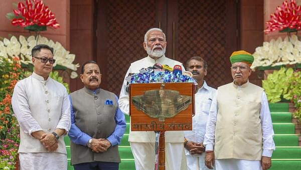 <div class="paragraphs"><p>Prime Minister Narendra Modi along with Union Parliamentary Affairs Minister Kiren Rijiju and Ministers of State Jitendra Singh, Arjun Ram Meghwal and L Murugan addressed the media at the Parliament House complex on the first day of the first session of the 18th Lok Sabha, in New Delhi, Monday, June 24, 2024.</p></div>