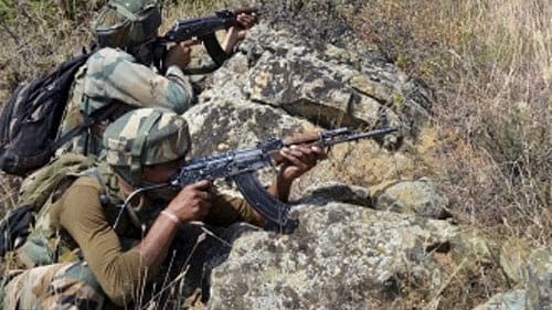 <div class="paragraphs"><p>Security forces on Saturday foiled an infiltration bid along the Line of Control (LoC) in Uri.</p></div>