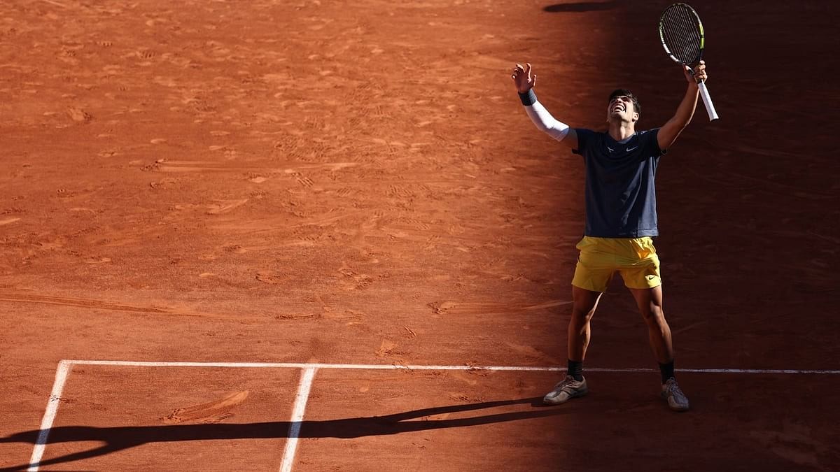 <div class="paragraphs"><p>Spain's Carlos Alcaraz celebrates winning his semi final match against Italy's Jannik Sinner at the French Open.</p></div>