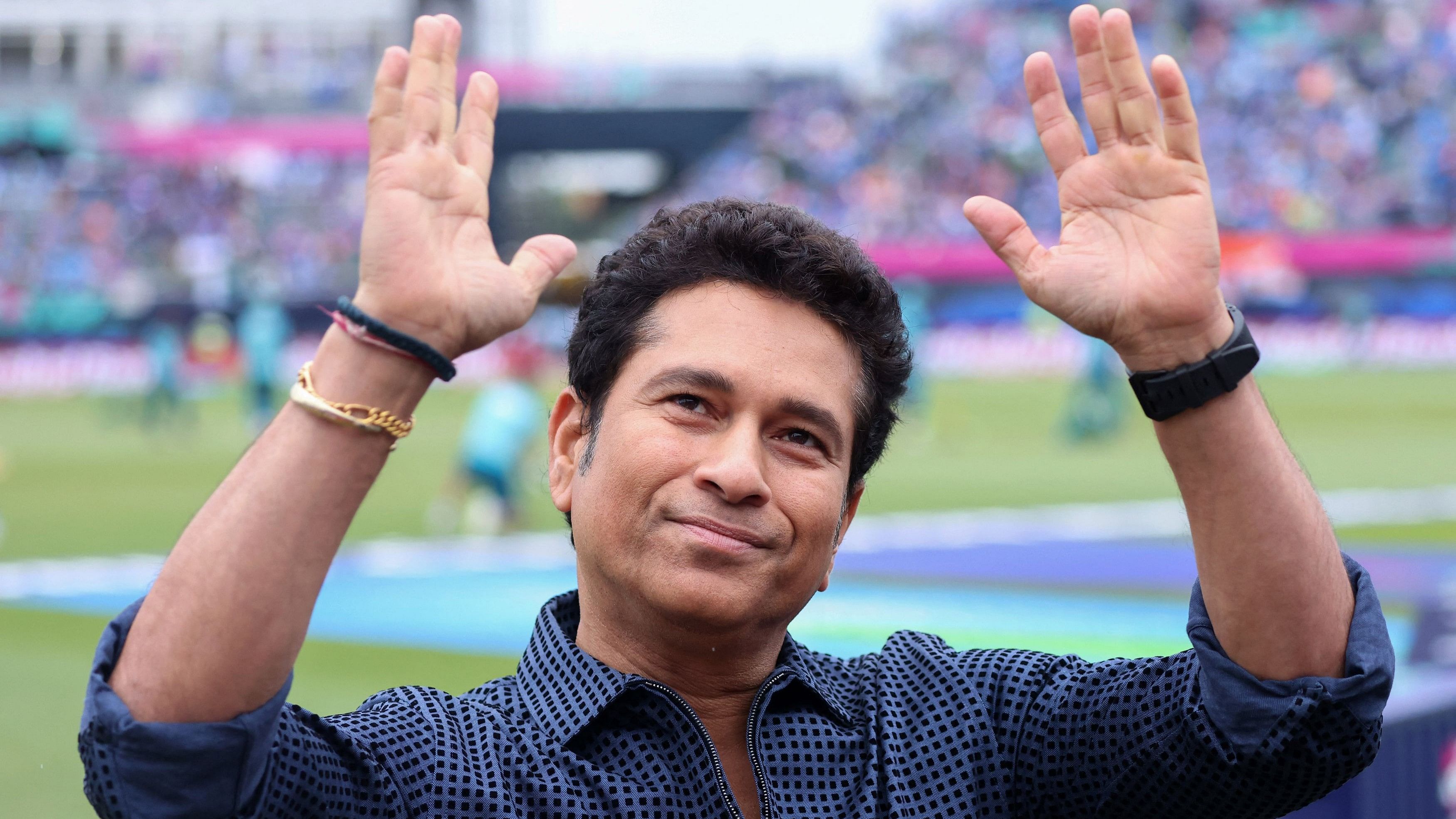 <div class="paragraphs"><p>Sachin Tendulkar</p></div>