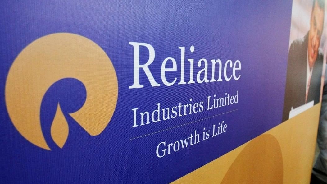 <div class="paragraphs"><p>The market capitalisation (mcap) of index heavyweight Reliance Industries plunged by Rs 67,792.23 crore to Rs 19,34,717.12 crore. Representative image.</p></div>