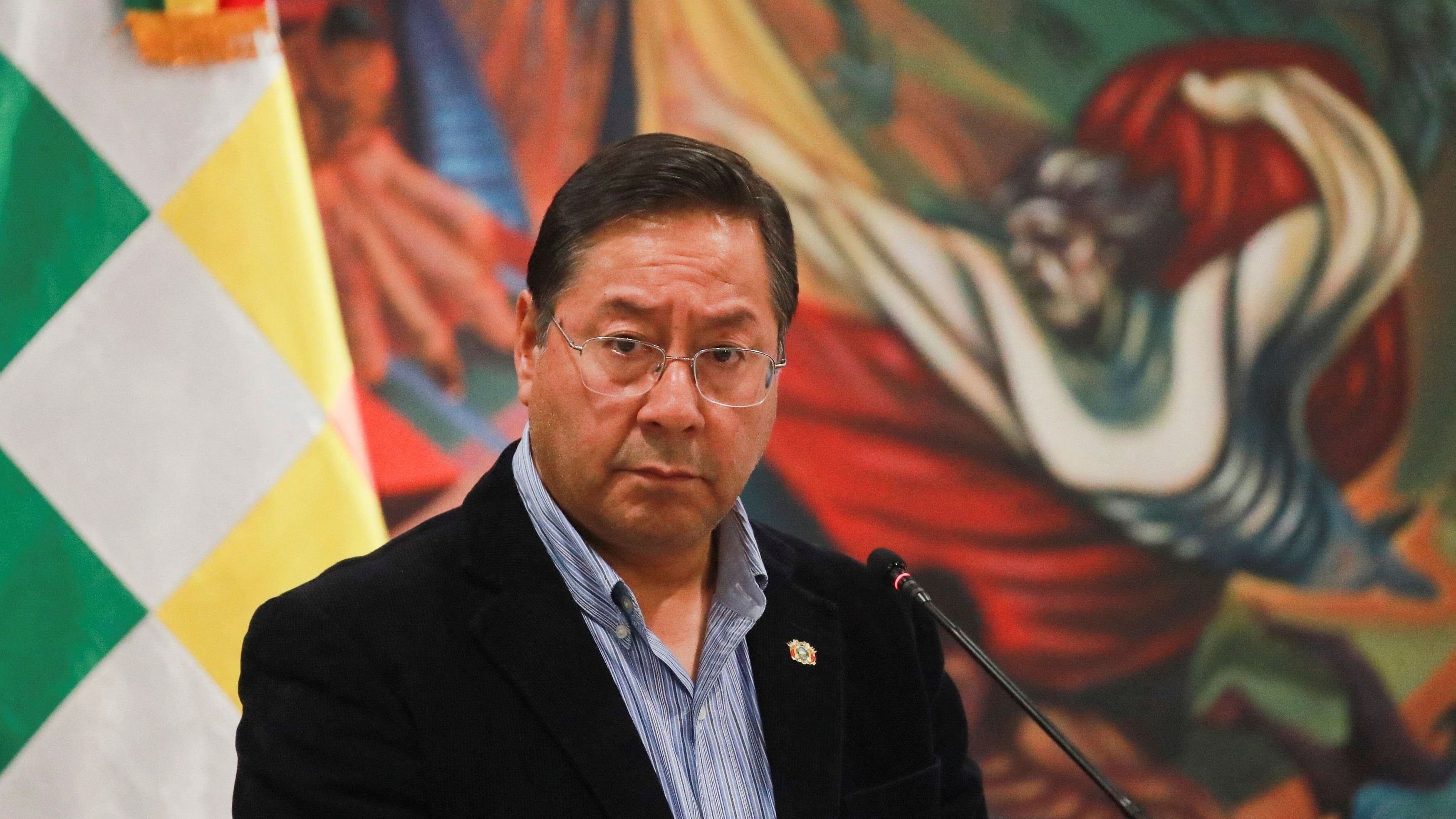 <div class="paragraphs"><p>Bolivia's President Luis Arce holds a news conference in Casa Grande del Pueblo after the country's armed forces pulled back from the presidential palace and a general was arrested following an apparent coup attempt, in La Paz, Bolivia June 27, 2024. </p></div>