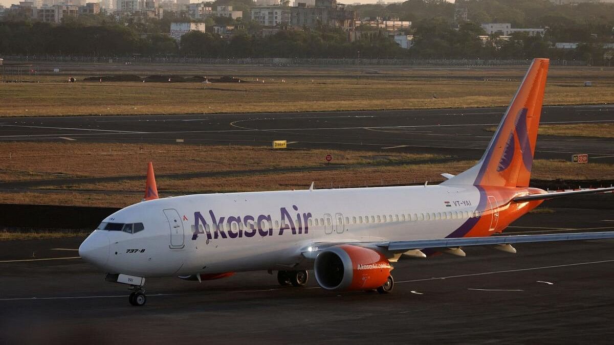 <div class="paragraphs"><p>An Akasa Air passenger aircraft  at Chhatrapati Shivaji International Airport in Mumbai. </p></div>