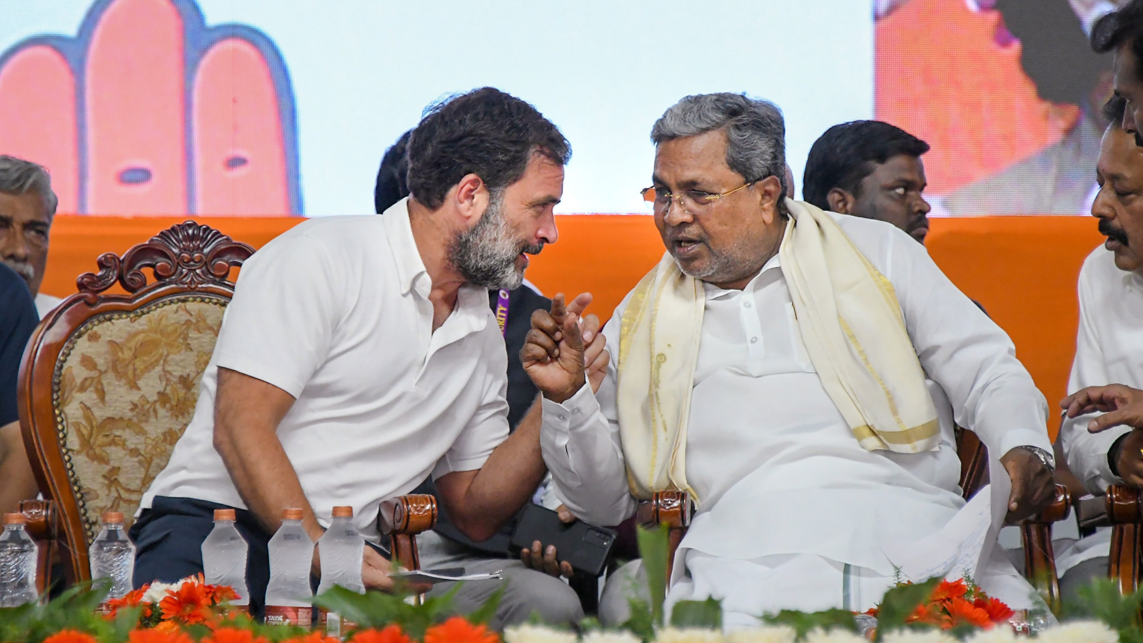 <div class="paragraphs"><p>Congress leader Rahul Gandhi with Karnataka Chief Minister Siddaramaiah.</p></div>
