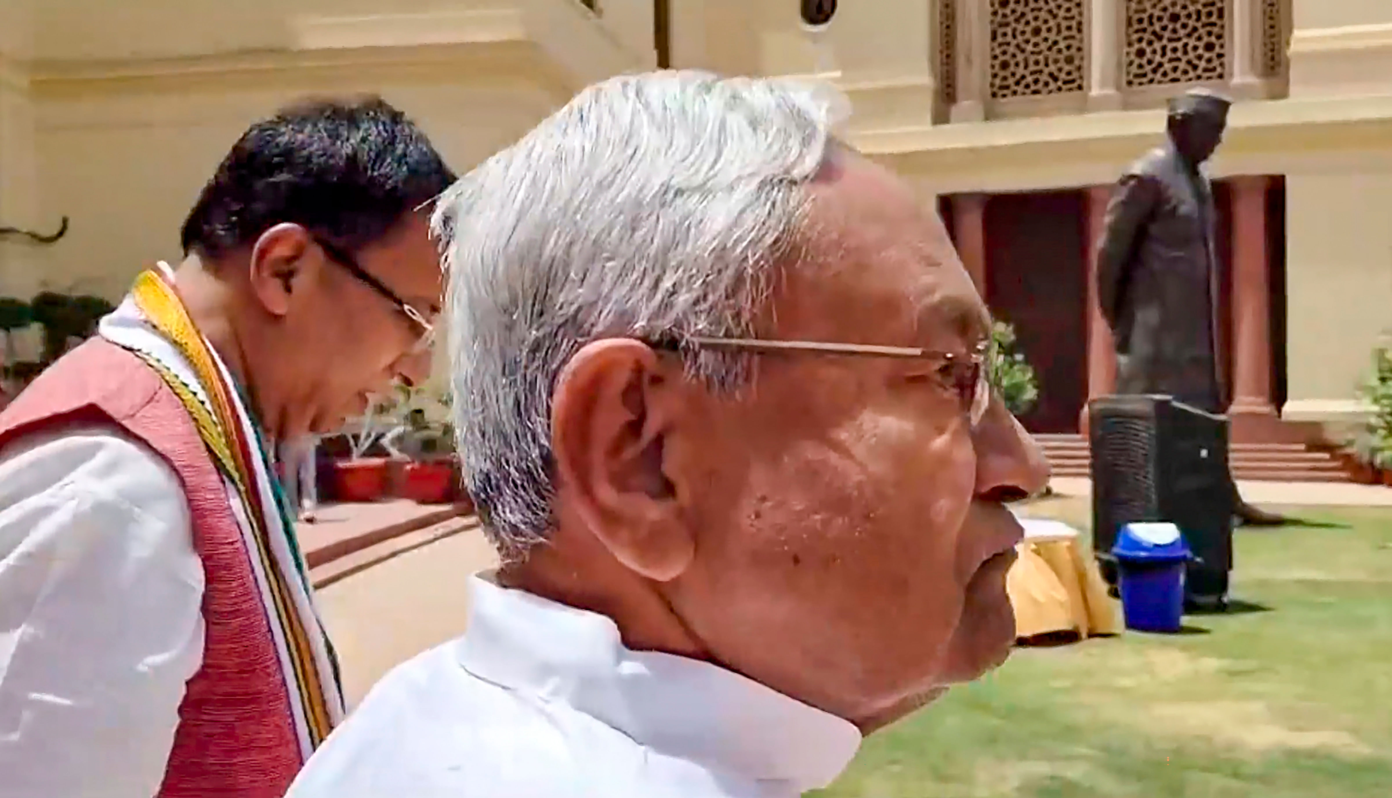 <div class="paragraphs"><p> Bihar Chief Minister and JD(U) leader Nitish Kumar arrives for a meeting of newly elected MPs of National Democratic Alliance (NDA) at Samvidhan Sadan, in New Delhi, Friday, June 7, 2024. </p></div>