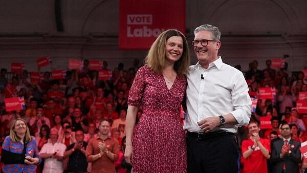 <div class="paragraphs"><p>British opposition Labour Party leader Starmer holds general election campaign event in London.</p></div>