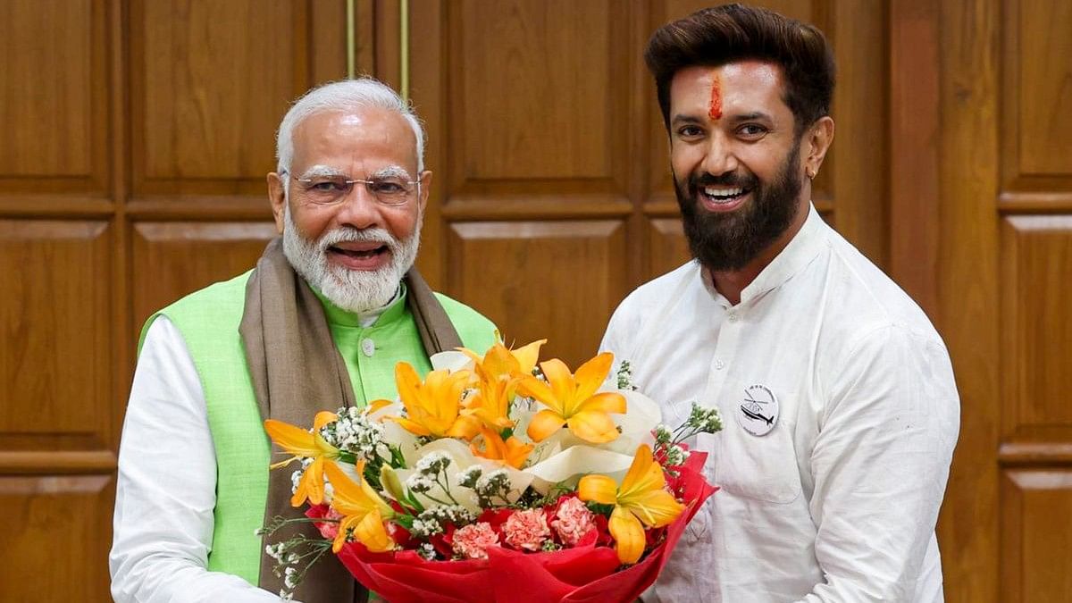 <div class="paragraphs"><p>Prime Minister Narendra Modi being greeted by LJP (Ram Vilas) Chief Chirag Paswan during a meeting of National Democratic Alliance (NDA) at PM's residence, in New Delhi. </p></div>