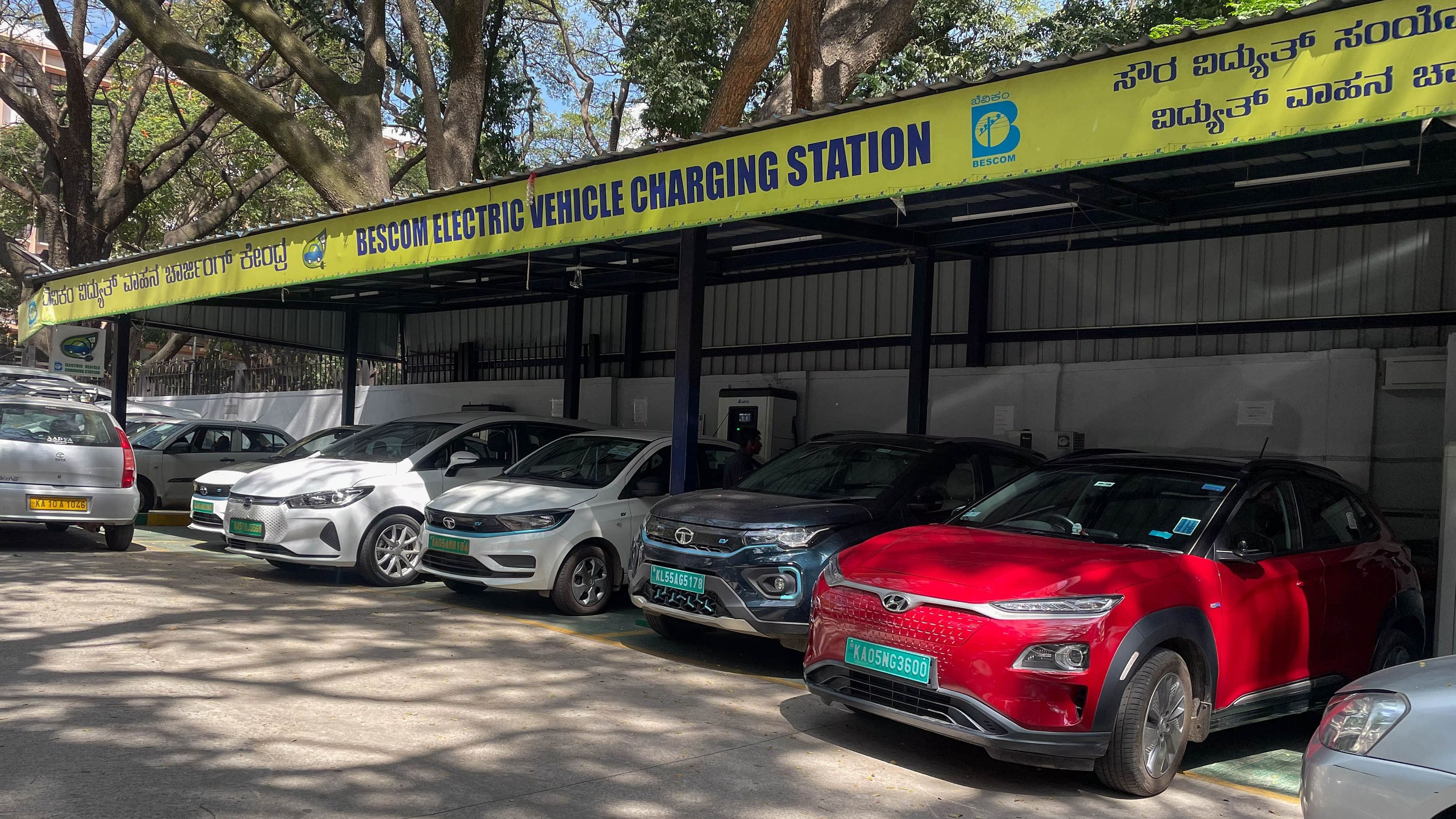 <div class="paragraphs"><p>A Bescom charging station at KR Circle. </p></div>