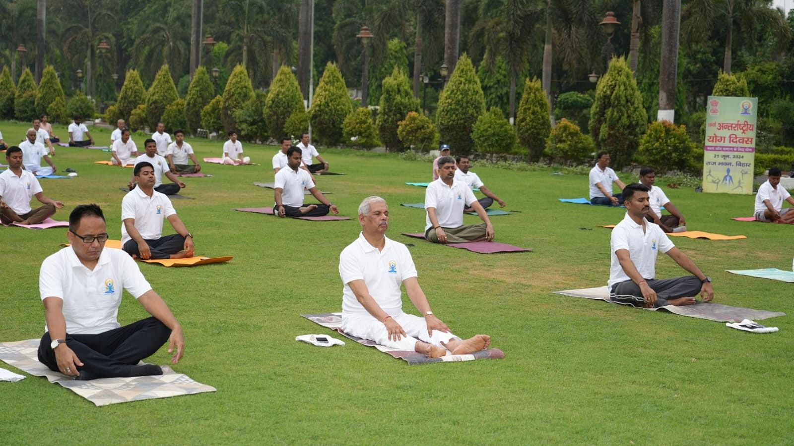 <div class="paragraphs"><p> Governor of Bihar Rajendra Vishwanath Arlekar and other officials of the state perform yoga&nbsp;at the Patliputra Sports complex to mark International Yoga Day.</p></div>