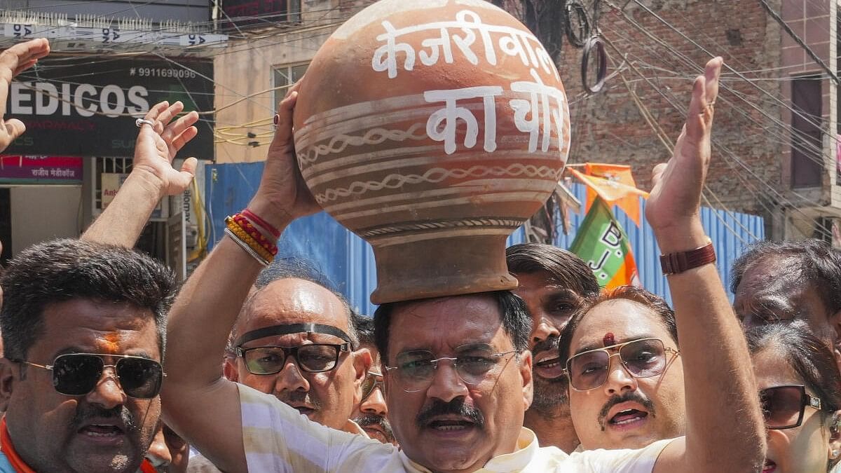 <div class="paragraphs"><p>Delhi BJP President Virendra Sachdeva with party leaders and workers during a protest against the Delhi Government over the ongoing water crisis in the national capital.</p></div>