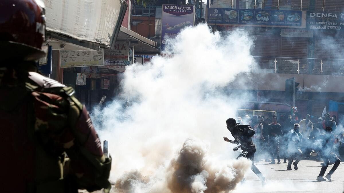 <div class="paragraphs"><p>olice use tear gas to disperse protesters during a demonstration against Kenya's proposed finance bill 2024/2025 in Nairobi, Kenya.</p></div>