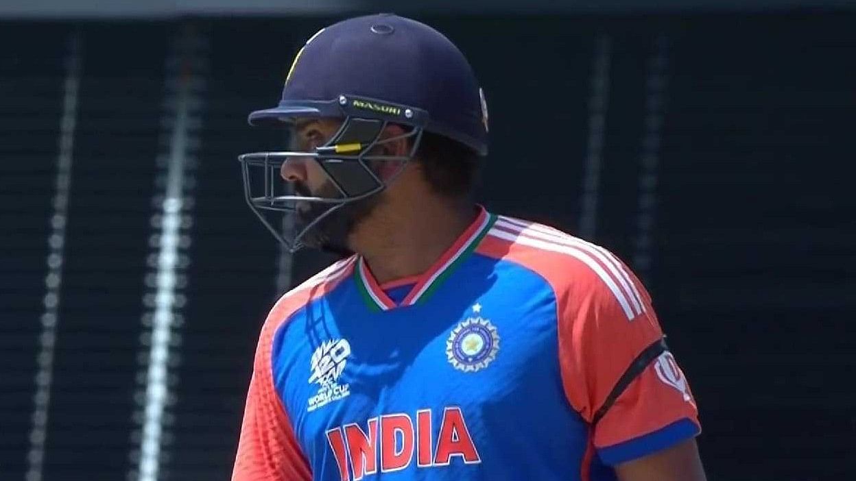 <div class="paragraphs"><p>Rohit Sharma wearing the black band.</p></div>