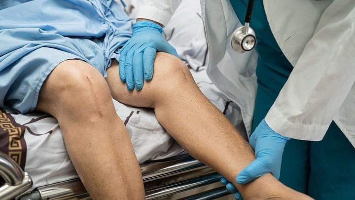 <div class="paragraphs"><p>Human rights body issued notice to Haryana govt over reports of surgery in patient's 'wrong knee'. (Representative Image)</p></div>