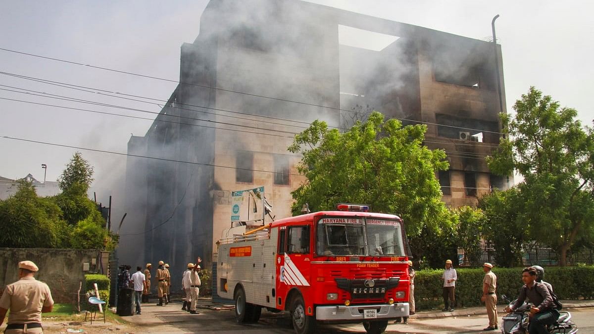 <div class="paragraphs"><p>The Delhi Fire Service (DFS) officials said that a call was received at 6.02 am. (Representative image)</p></div>