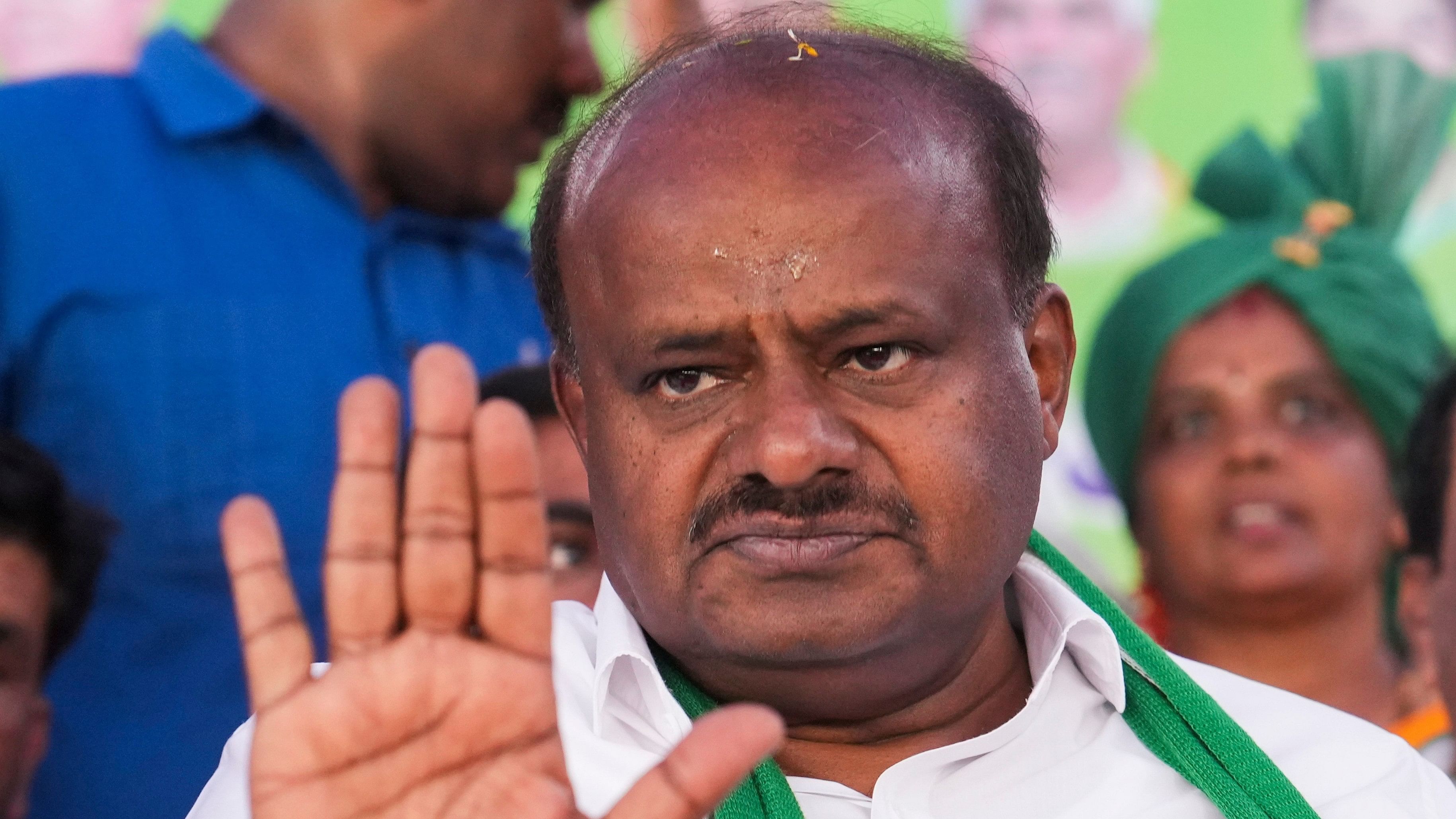 <div class="paragraphs"><p>Union Minister for Steel and Heavy Industries H D Kumaraswamy</p></div>