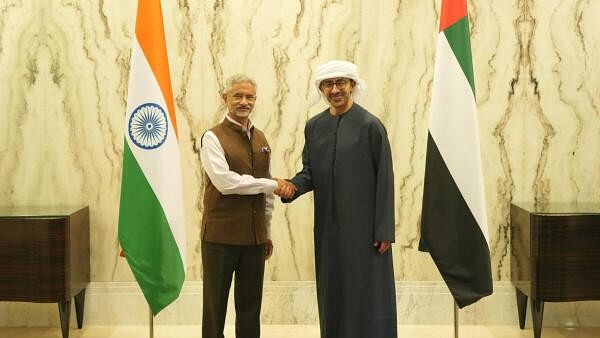 <div class="paragraphs"><p>External Affairs Minister S Jaishankar with UAE Foreign Minister Sheikh Abdullah bin Zayed in Abu Dhabi.</p></div>