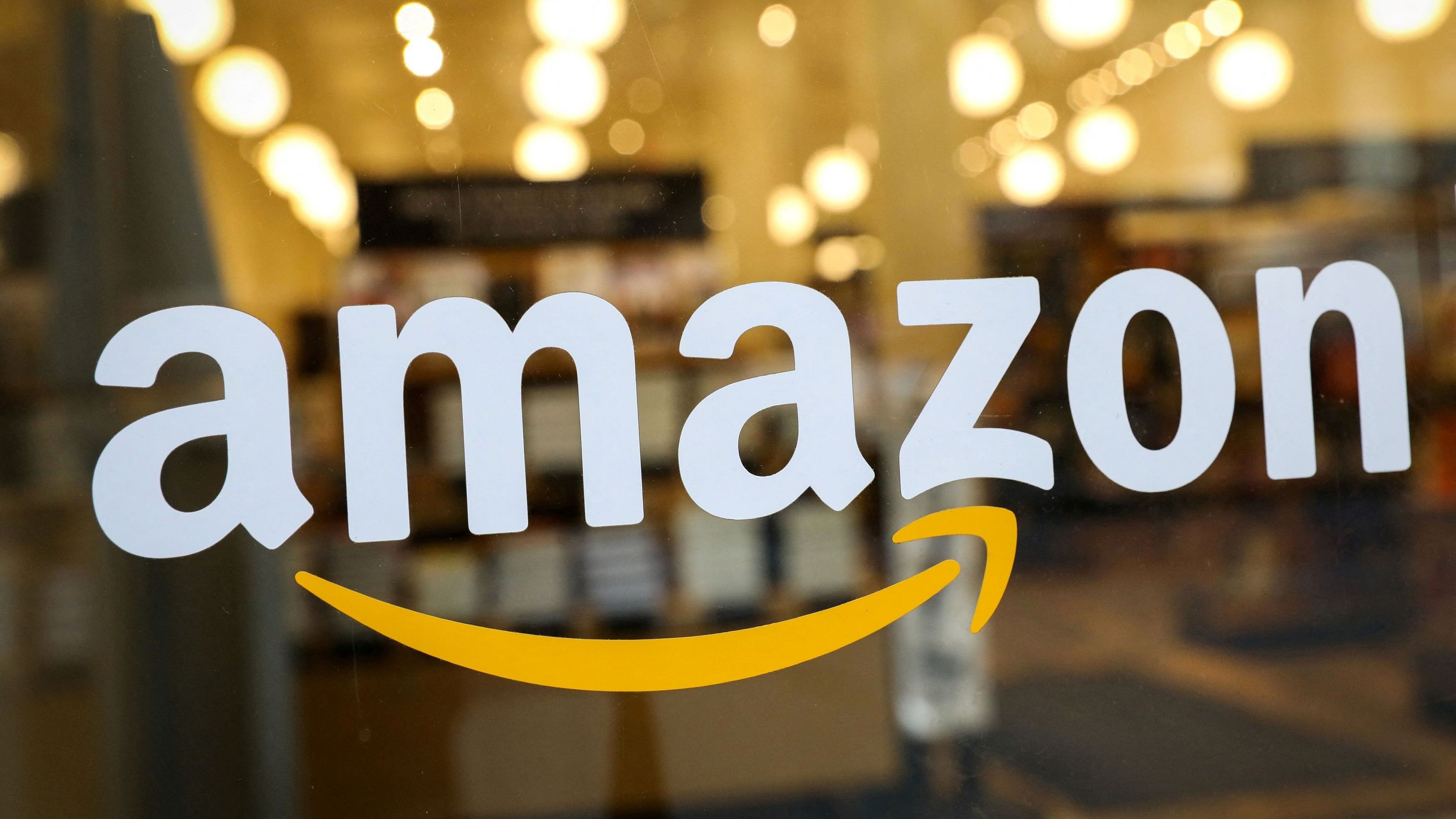 <div class="paragraphs"><p>The Amazon logo.</p></div>