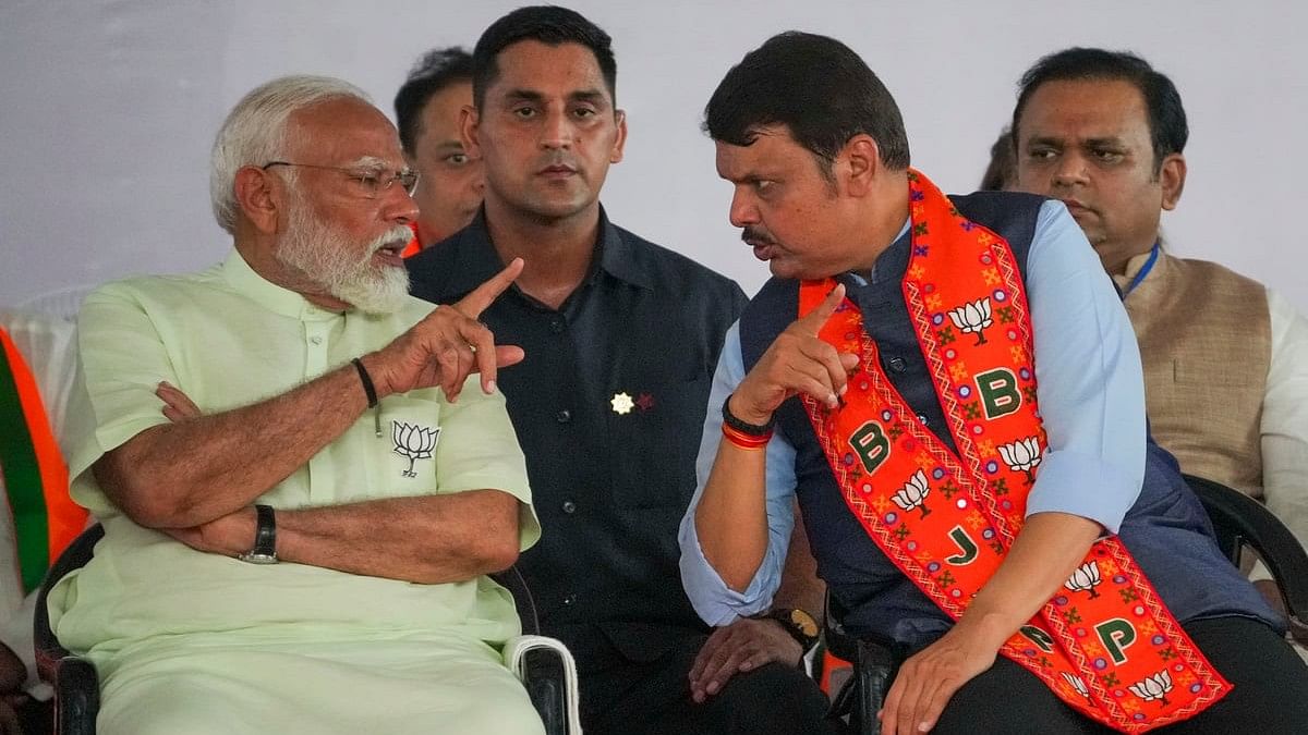 <div class="paragraphs"><p>Prime Minister Narendra Modi with Maharashtra Deputy Chief Minister Devendra Fadnavis</p></div>