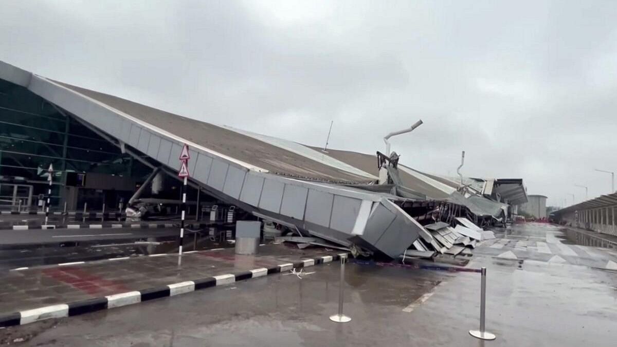 <div class="paragraphs"><p>A visual of Delhi Airport roof collapse.</p></div>
