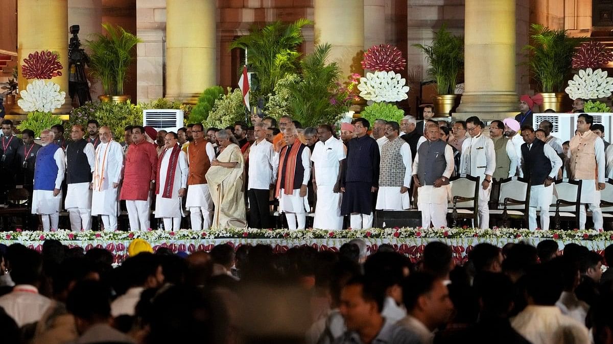 <div class="paragraphs"><p>Prime Minister Narendra Modi and other ministers after taking oath at the swearing-in ceremony of the new Union government, at Rashtrapati Bhavan in New Delhi.</p></div>