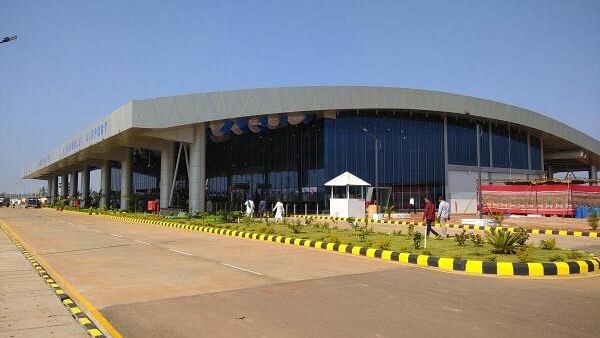 <div class="paragraphs"><p>View of the&nbsp;Hubballi_Airport</p></div>