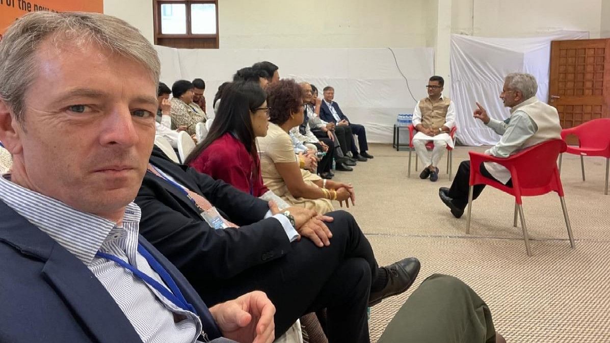 <div class="paragraphs"><p>Australia's Deputy High Commissioner to India, Nicholas McCaffrey, seen here at the opening of Nalanda University, with EAM S Jaishankar seen in the background. McCaffrey had wanted to meet West Bengal's&nbsp;Commerce Minister Shashi Panja, Information Technology and Electronics Minister Babul Supriyo and Agriculture Minister Sovandeb Chattopadhyay.</p></div>