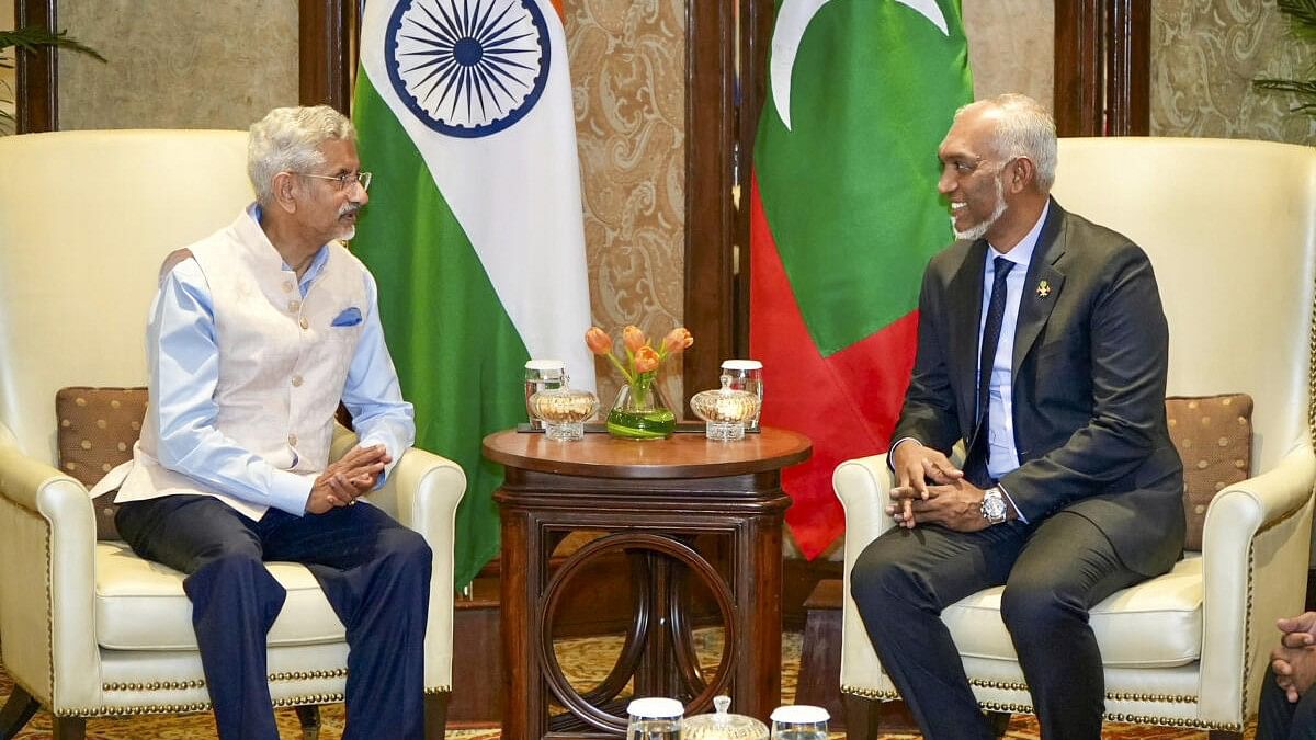 <div class="paragraphs"><p>Union Cabinet Minister S. Jaishankar with President of Maldives Mohamed Muizzu during a meeting, in New Delhi.</p></div>