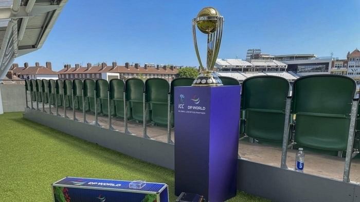 <div class="paragraphs"><p>The trophy of ICC World Cup. </p></div>