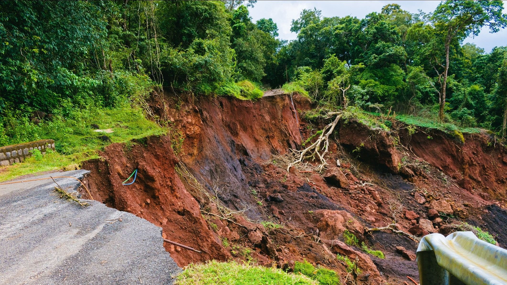 <div class="paragraphs"><p>9 people were killed in Nepal due to landslide triggered by heavy rainfall.</p></div>