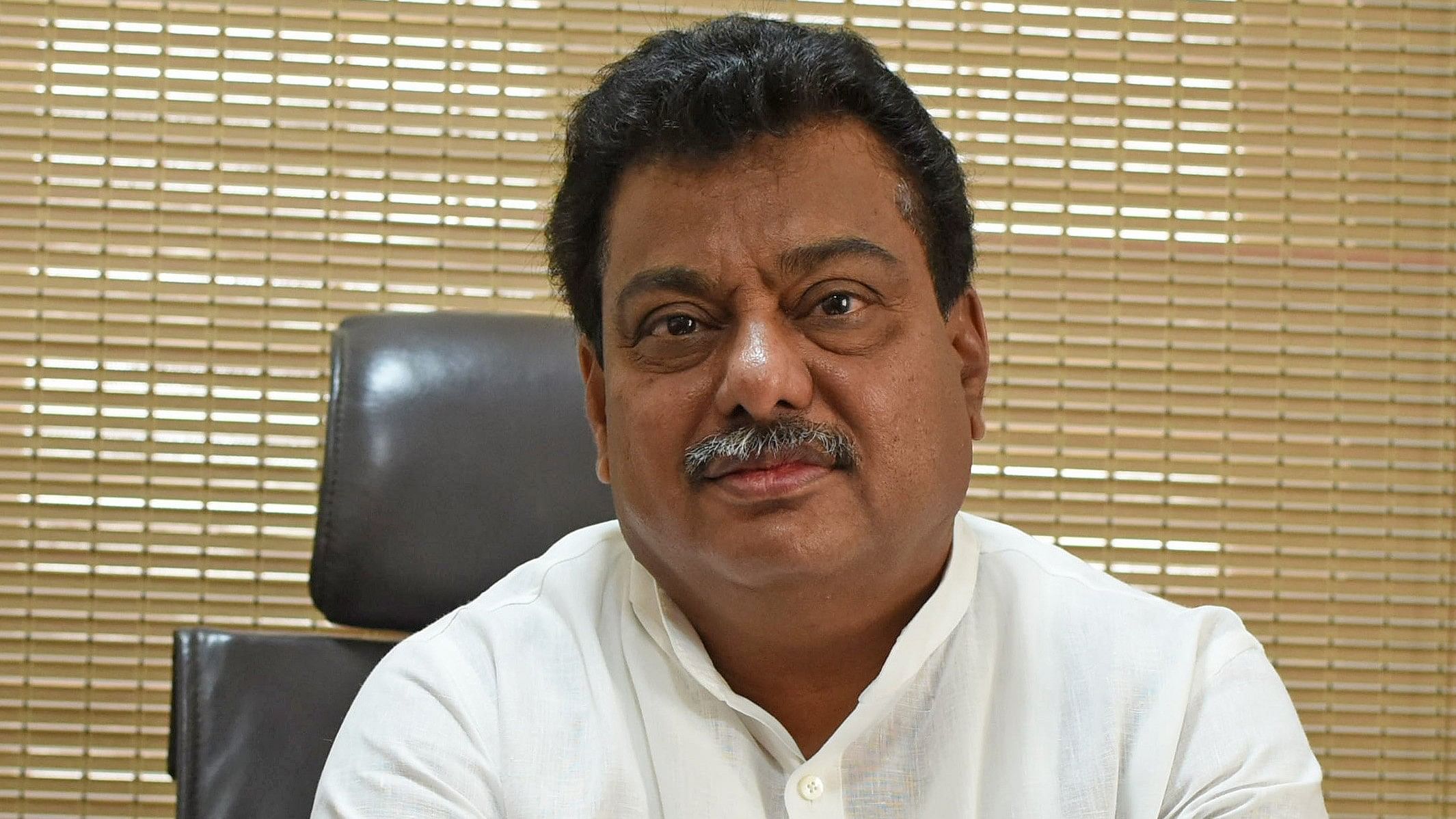 <div class="paragraphs"><p>Congress MLA, former Minister and newly appointed KPCC campaign committee chairman MB Patil talks to Deccan Herald at his office in Bengaluru on Saturday, March 26, 2022. </p></div>