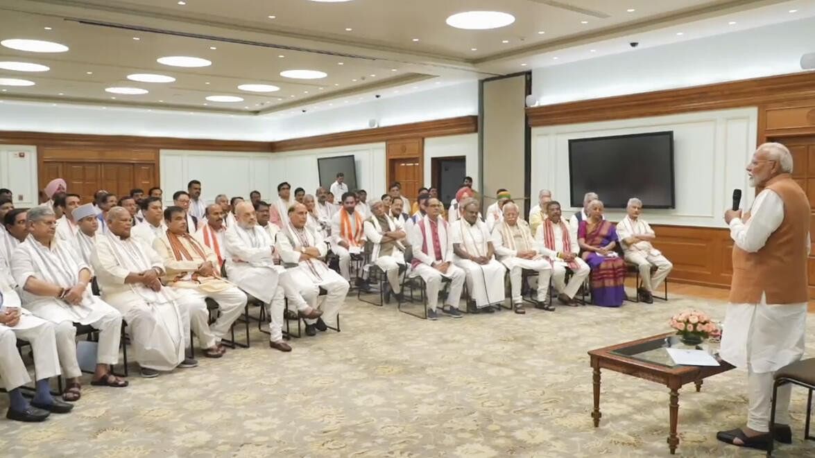 <div class="paragraphs"><p>Prime Minister-designate Narendra Modi with NDA leaders during an interaction over tea, in New Delhi</p></div>