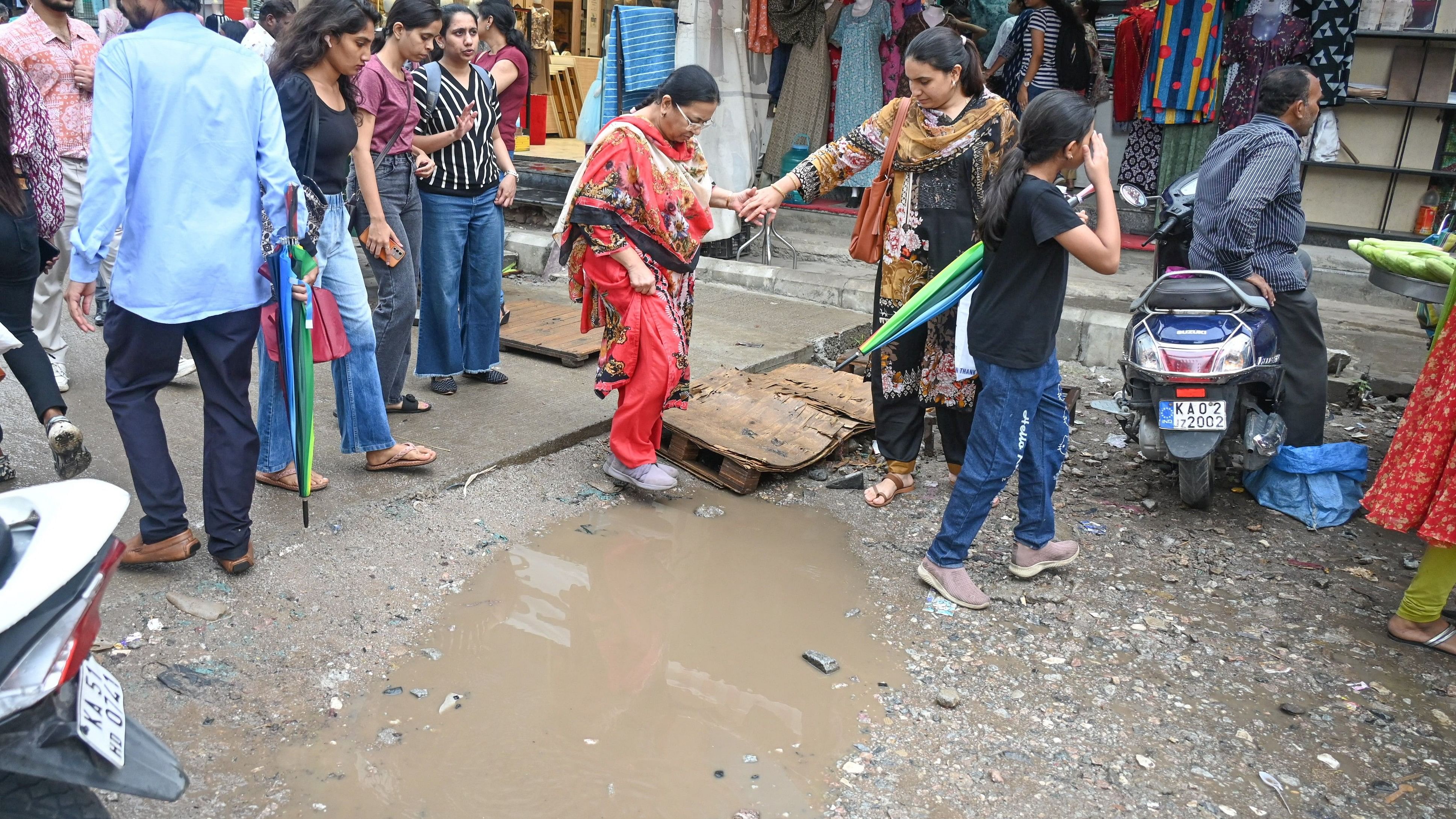 <div class="paragraphs"><p>Shopkeepers and vendors say navigating Ibrahim Sahib Street, off Shivajinagar, is a nightmare, particularly with the onset of the monsoon. </p></div>