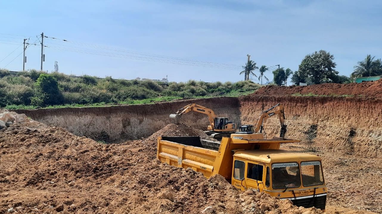 <div class="paragraphs"><p>The BDA is preparing the groundwork for the construction of the railway underpass between the Kengeri and Hejjala stations. </p></div>
