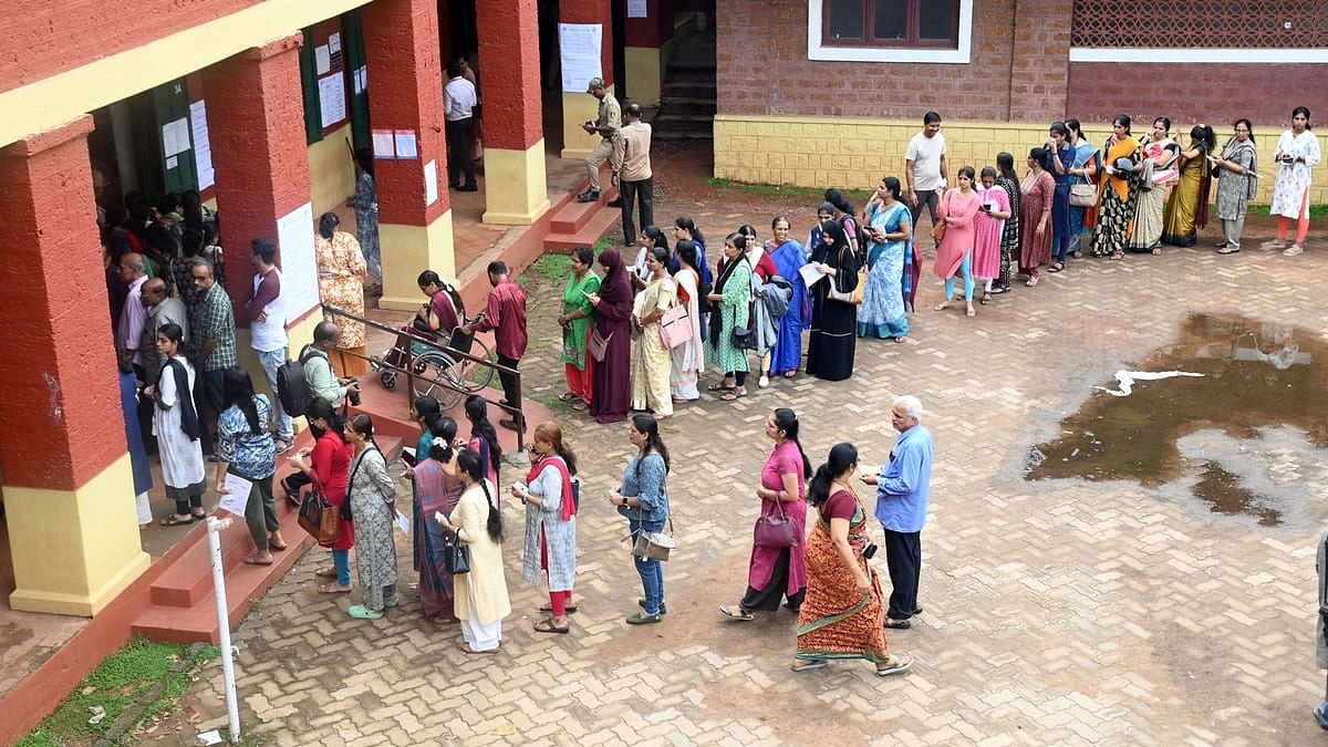 <div class="paragraphs"><p>The Karnataka South East Teachers constituency recorded the highest voting with 95.27%.</p></div>