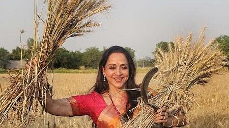 <div class="paragraphs"><p>Hema Malini.</p></div>