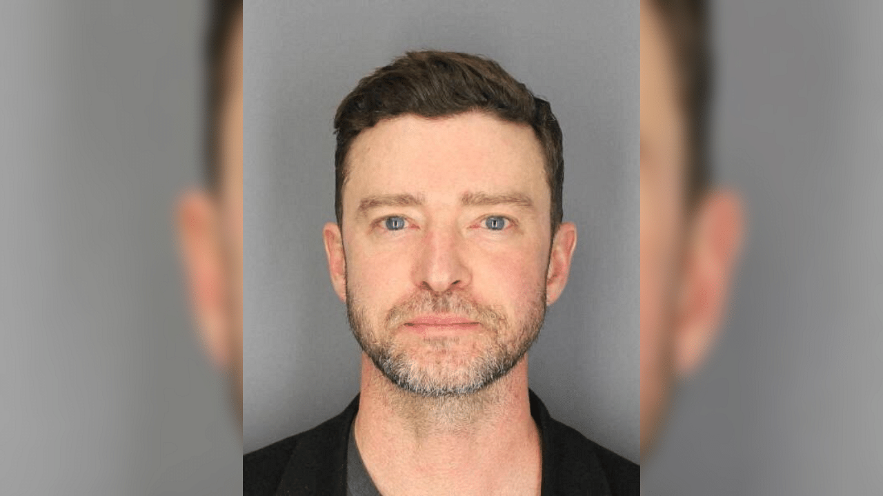 <div class="paragraphs"><p>Justin Timberlake is shown in this police booking photo after he was arrested for driving while intoxicated, in this handout picture</p></div>