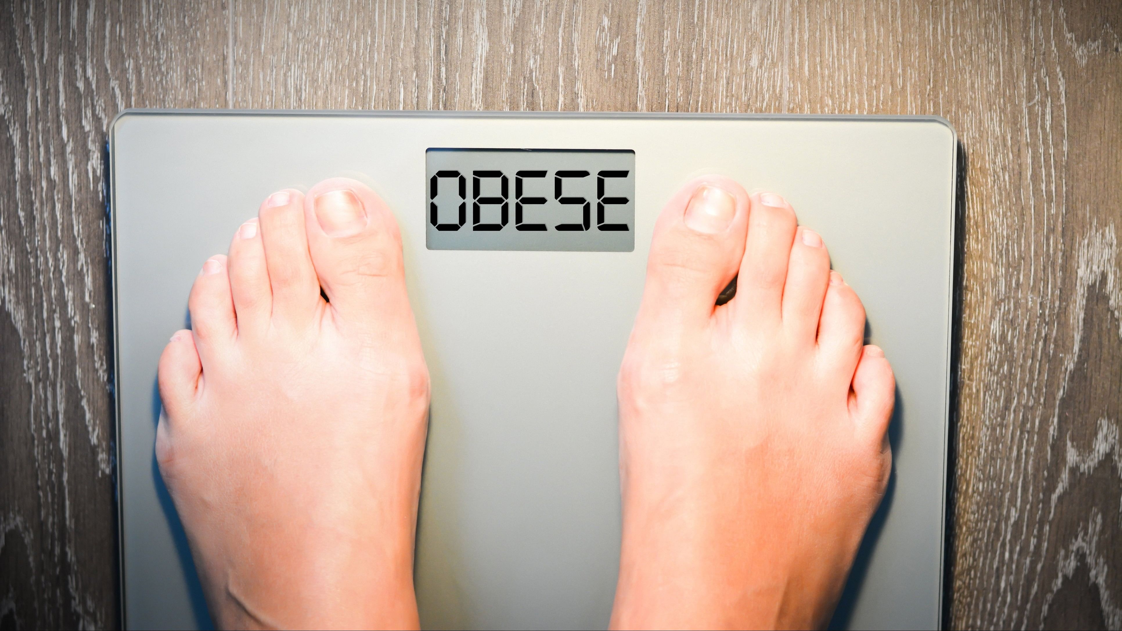 <div class="paragraphs"><p>Representative image of an obese person checking weight.</p></div>