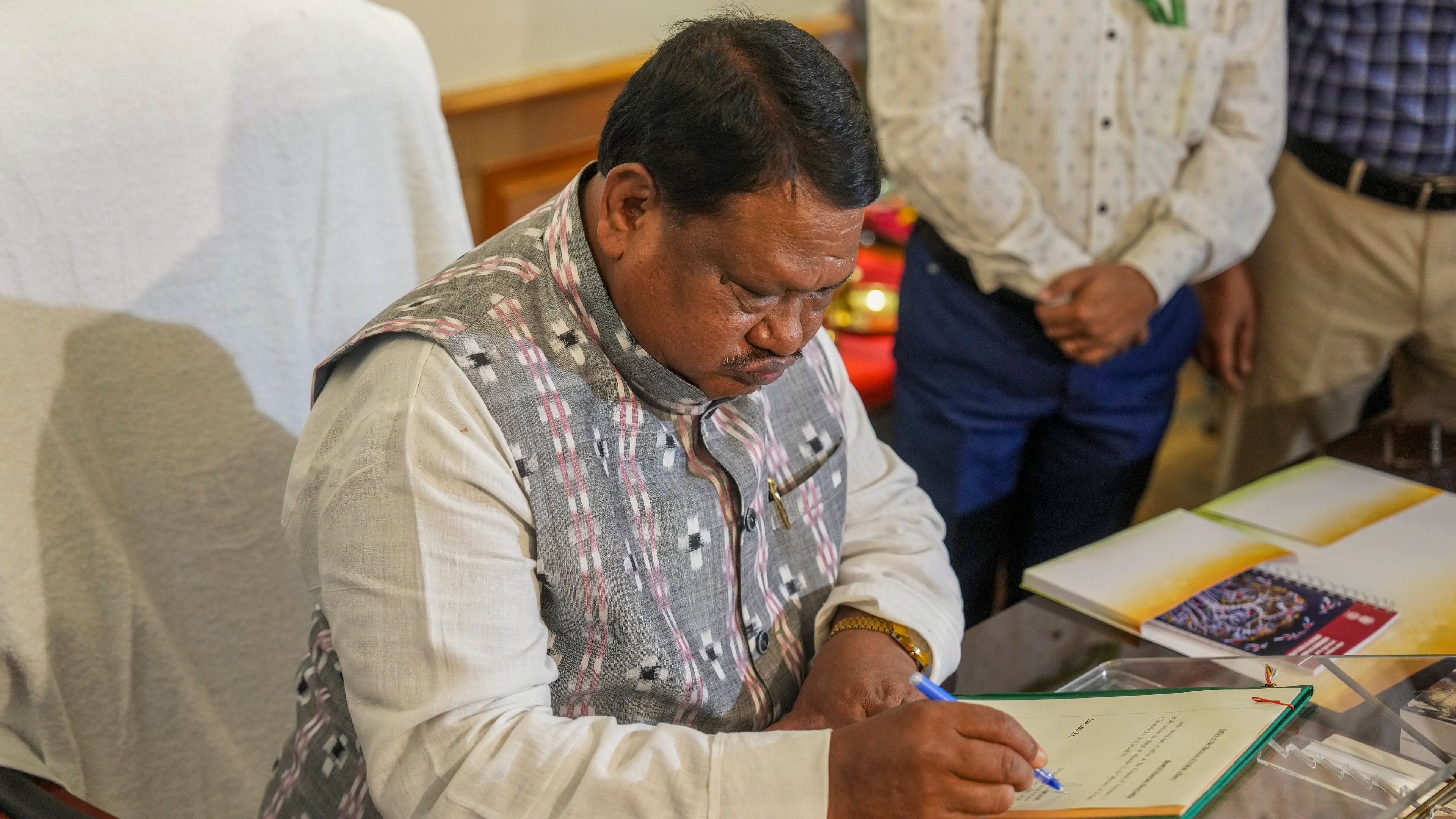 <div class="paragraphs"><p>New Delhi: Union Minister for Tribal Affairs Jual Oram takes charge of the office, in New Delhi, Friday, June 14, 2024. </p></div>