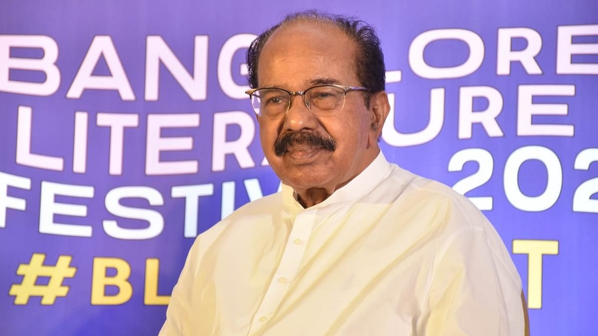 <div class="paragraphs"><p>M Veerappa Moily at the Bangalore Literature Festival in Bengaluru on Saturday. </p></div>