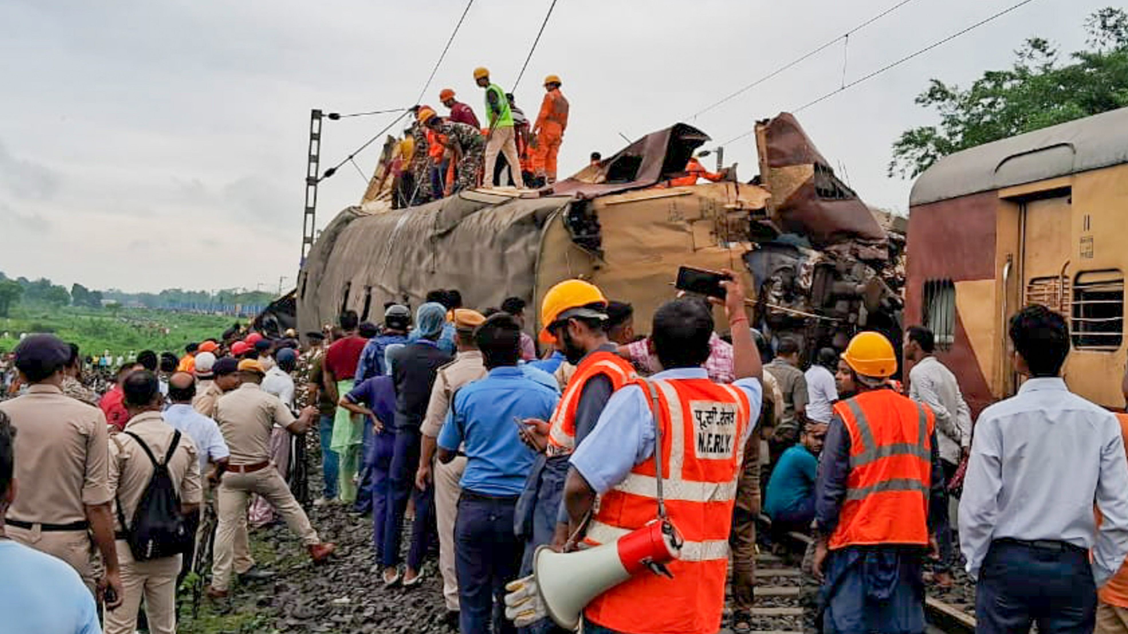 <div class="paragraphs"><p>Rescue work underway after a collision between the Kanchanjunga Express and a goods train near Rangapani railway station, on Monday, June 17, 2024.</p></div>