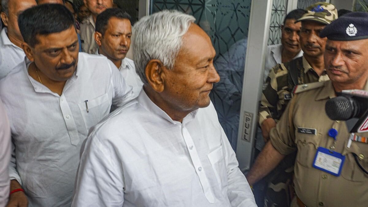 <div class="paragraphs"><p>Bihar Chief Minister Nitish Kumar arrives in New Delhi.&nbsp;</p></div>
