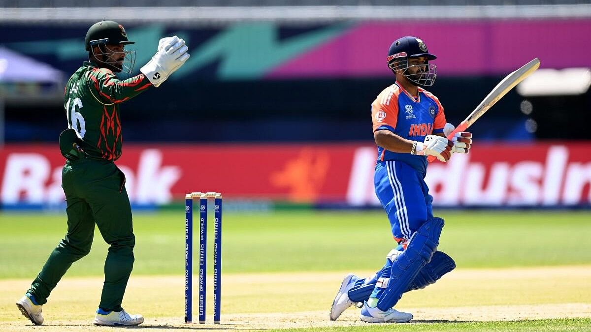 <div class="paragraphs"><p>Indian batter Rishabh Pant plays a shot during the India - Bangladesh T20 World Cup 2024, Warm-up match at the Nassau County International Cricket Stadium in New York.</p></div>