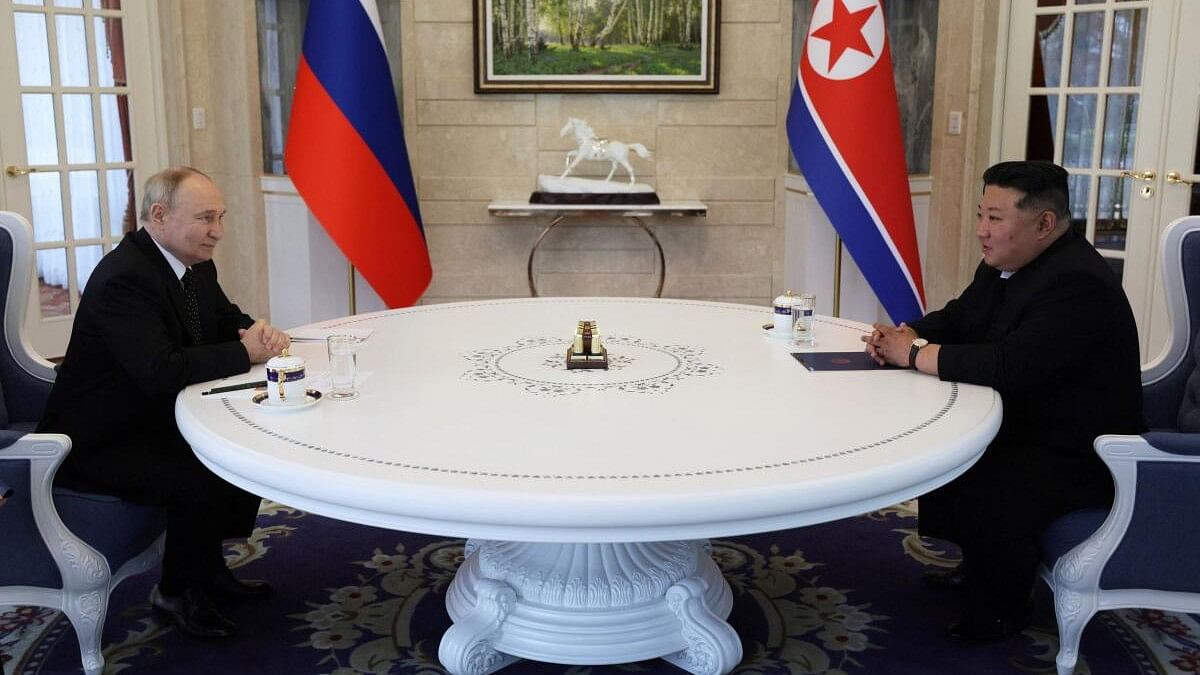 <div class="paragraphs"><p>Russia's President Vladimir Putin and North Korea's leader Kim Jong Un attend a meeting in Pyongyang, North Korea June 19, 2024.</p></div>