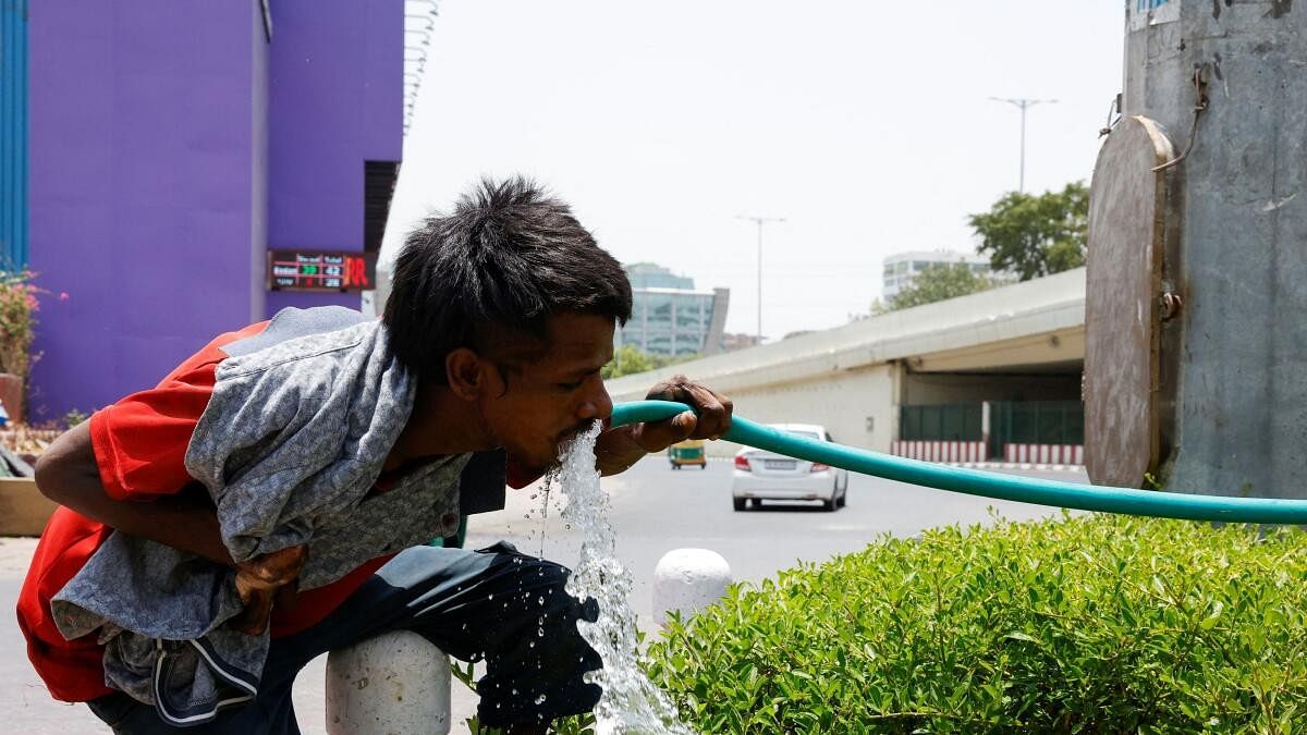 <div class="paragraphs"><p>Delhi has been battling searing heatwave conditions over the last few days. It got some relief on Thursday morning due to light rain.</p><p><br></p></div>