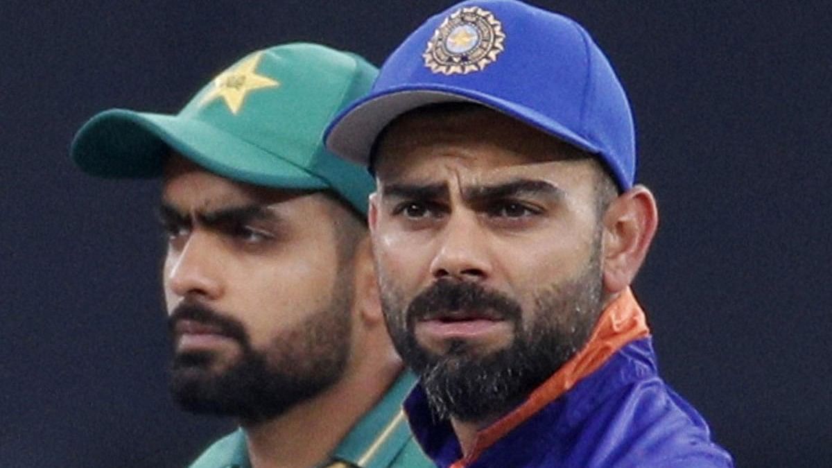 <div class="paragraphs"><p>India's Virat Kohli and Pakistan's Babar Azam (L).&nbsp;</p></div>